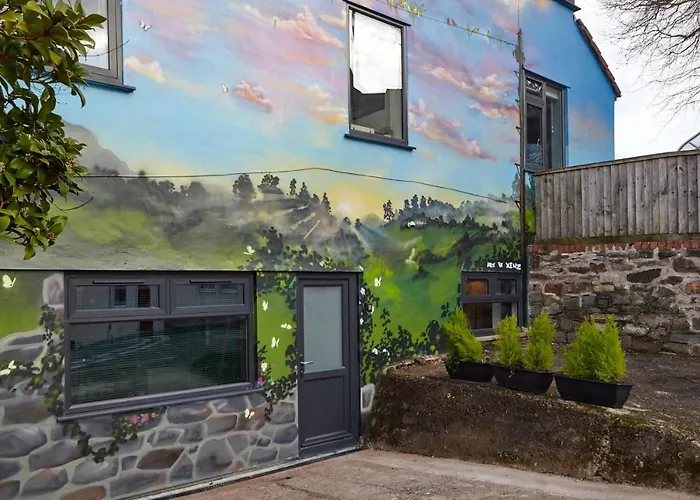 The Mural - City Centre - Your Apartment